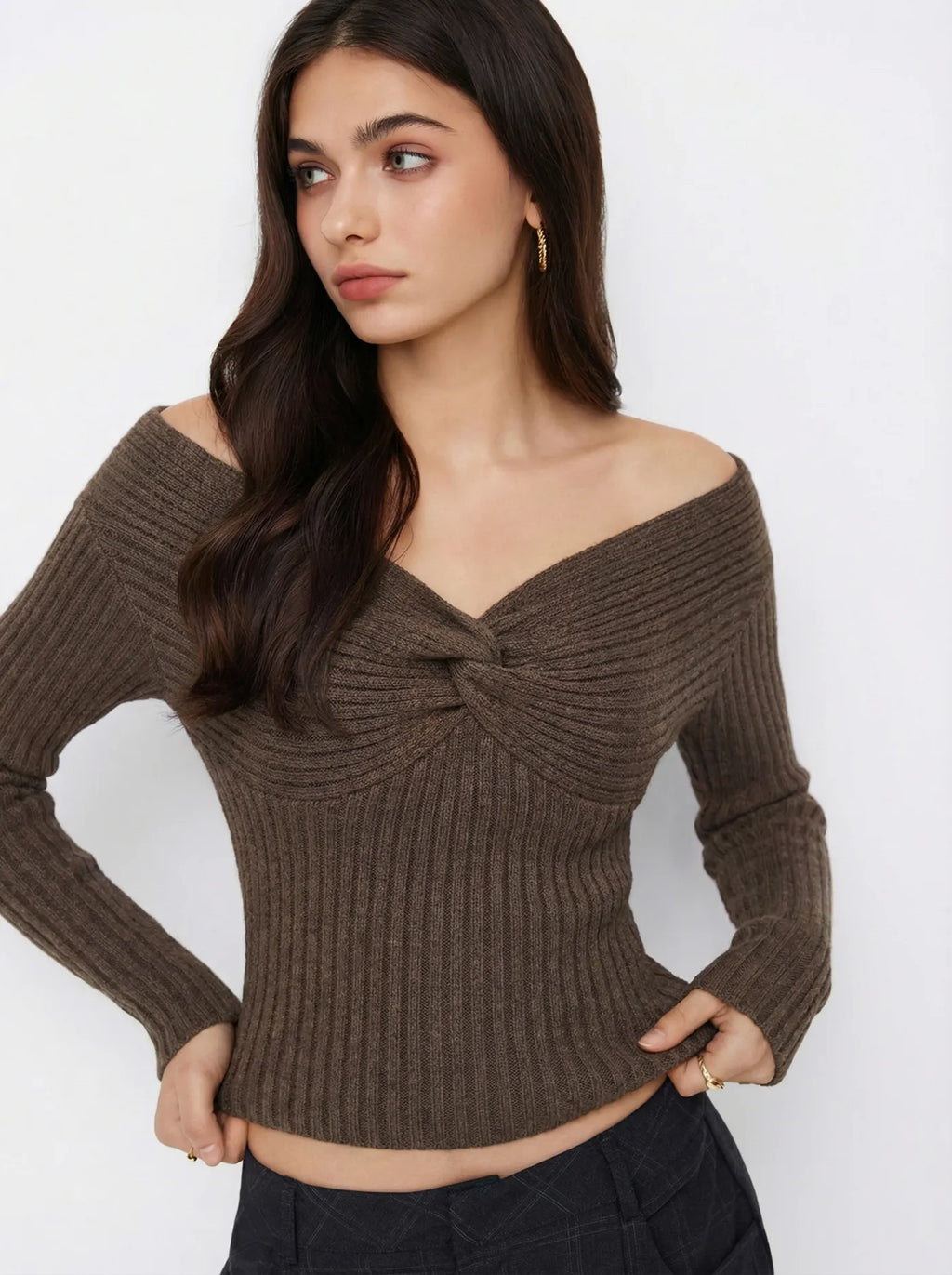 Knit V-neck Long Sleeve Twist Top