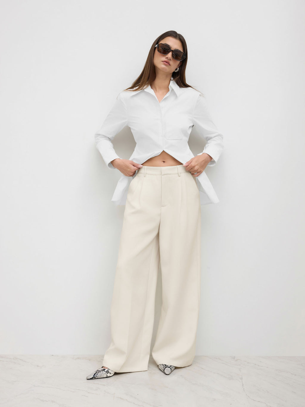 Mid Rise Pleated Wide Leg Trousers