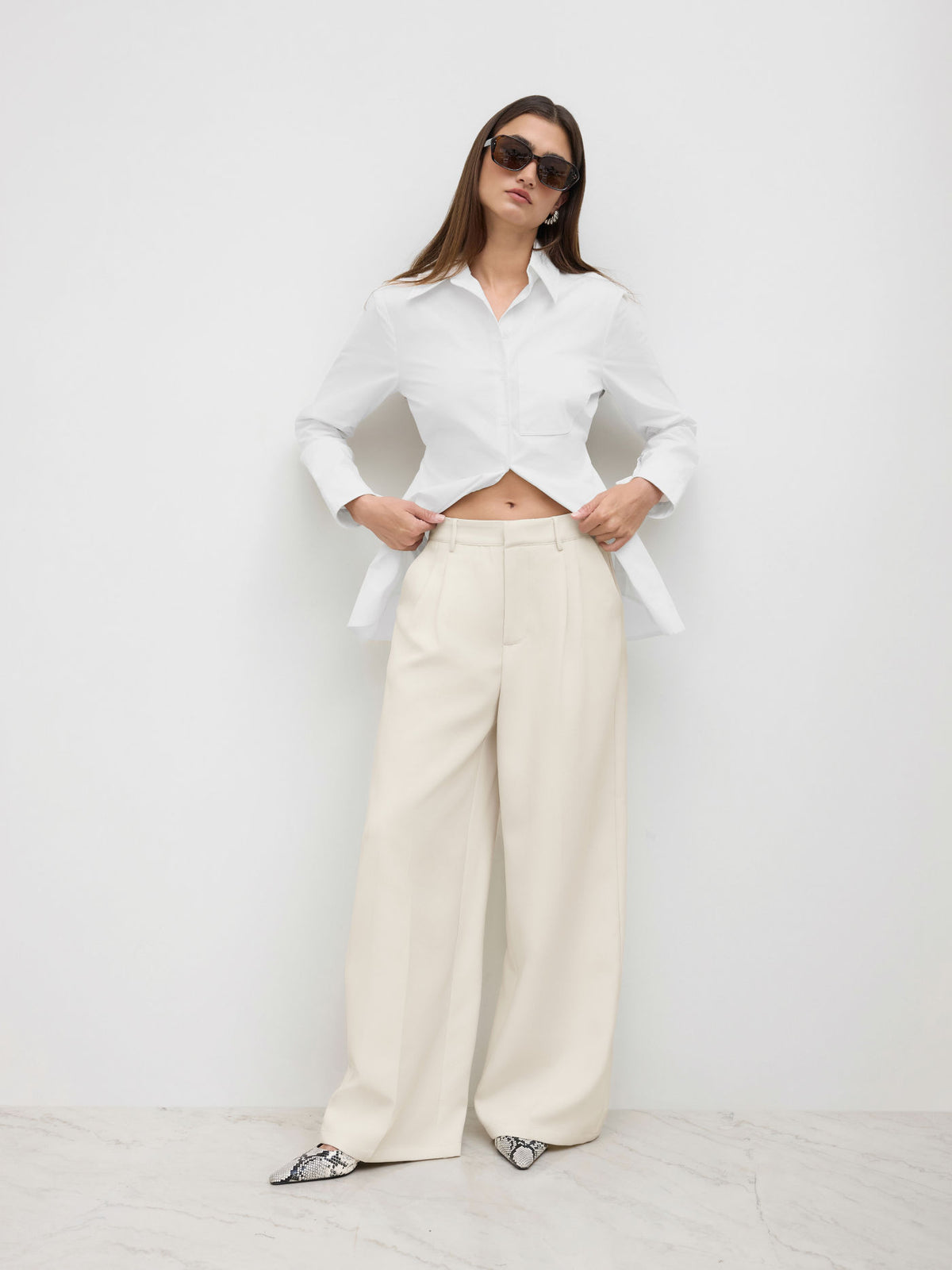 Mid Rise Pleated Wide Leg Trousers
